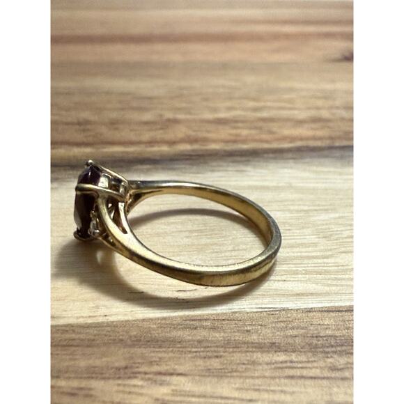 VTG Avon‎ Goldtone Garnet Costume Fashion Ruby Red Color Ring Size 7 - Picture 3 of 9